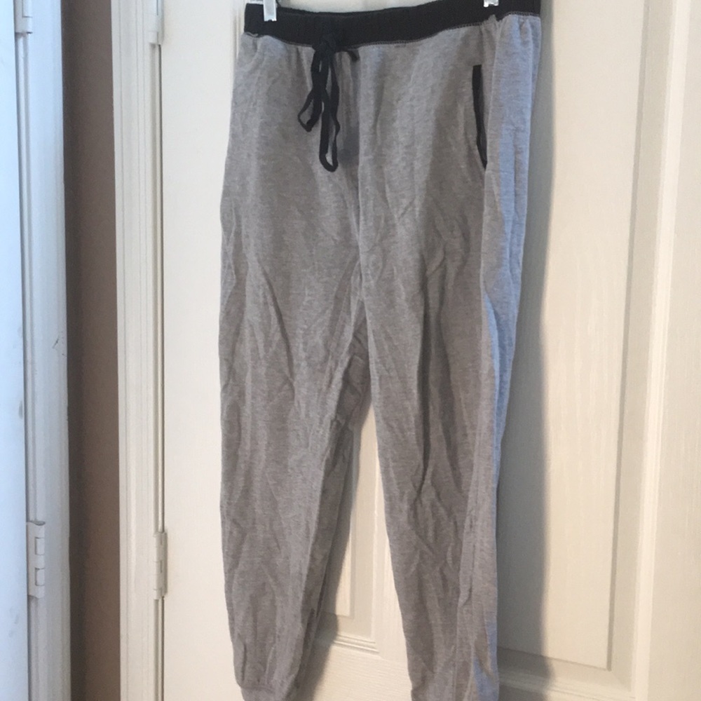 FINAL MARKDOWN Ladies active USA French terry jogger medium